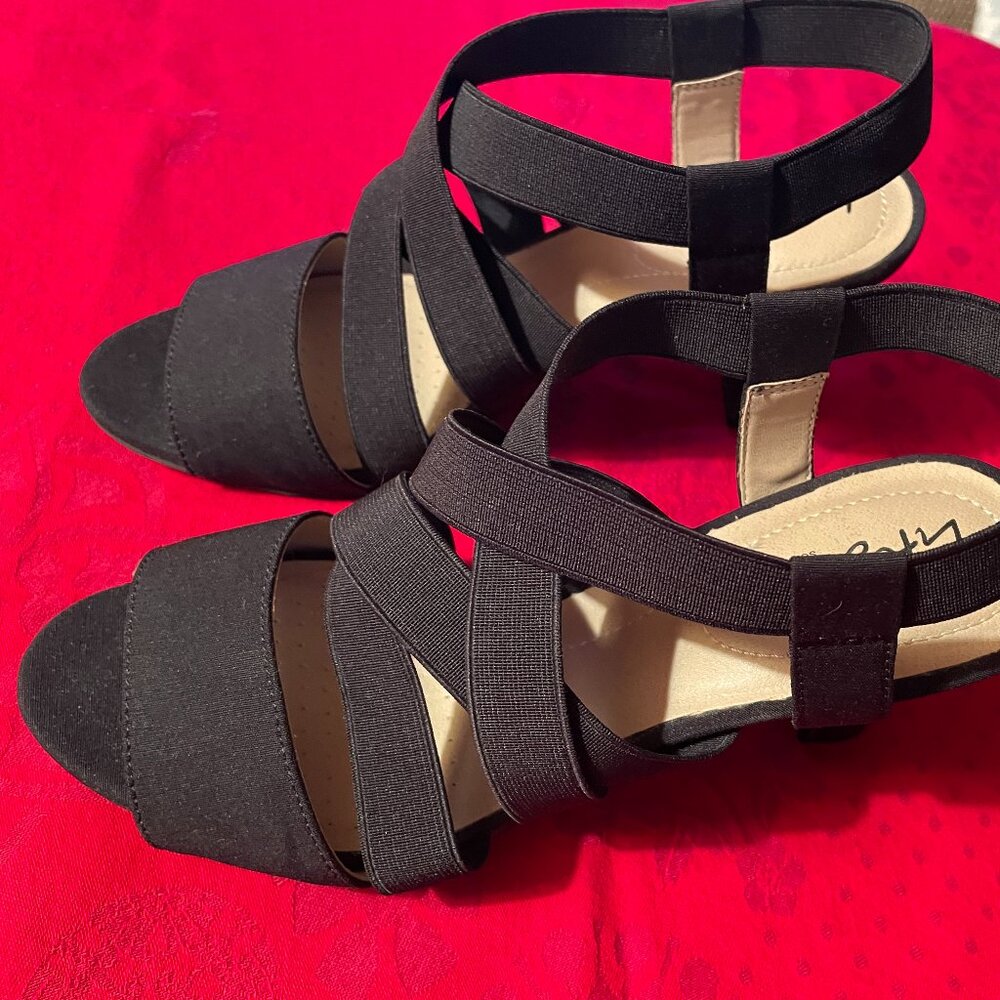 BLACK LIFE STRIDE CHARLOTTE BLACK STRAPPY SANDALS BRAND NEW ORIGINAL BOX. - Picture 3 of 11